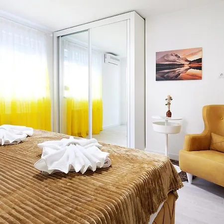 Paradise Sunshine Apartman *